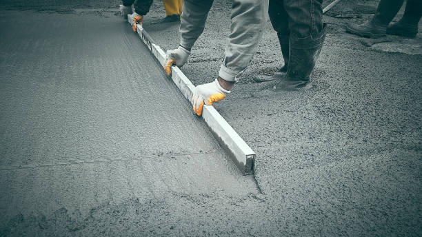 Best Concrete Walkway Installation  in Marietta, OK